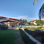 Apartamento 702 Ap Cartier próximo a praia c/ churrasqueira e piscina *